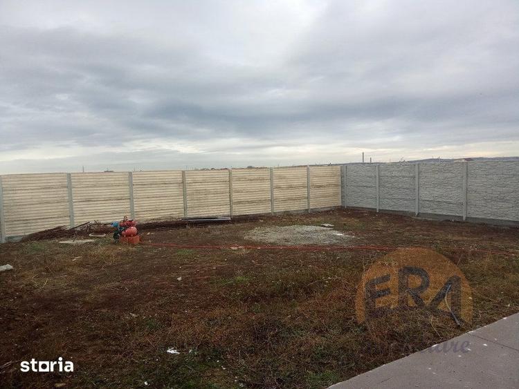 Casă cu 3 camere cu Teren 500 Mp în Sântandrei