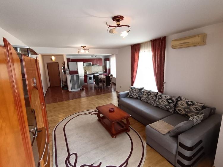 Apartament cu 3 camere în Dosu Bricii