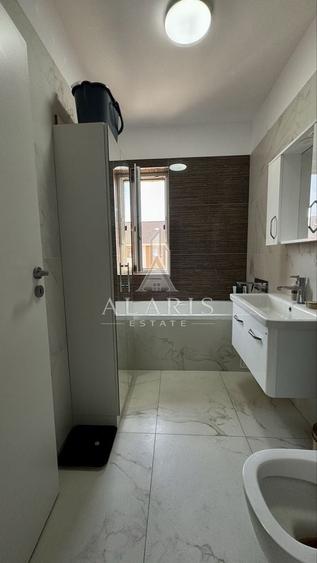 Apartament cu 3 camere semidecomandat, mobilat în Giroc