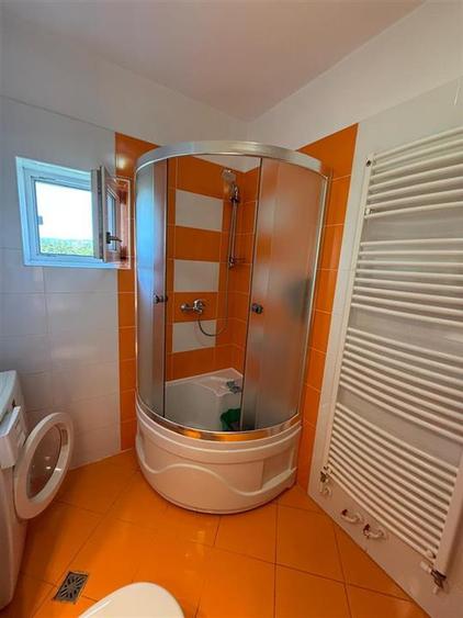 Apartament cu 2 camere decomandat în Triaj