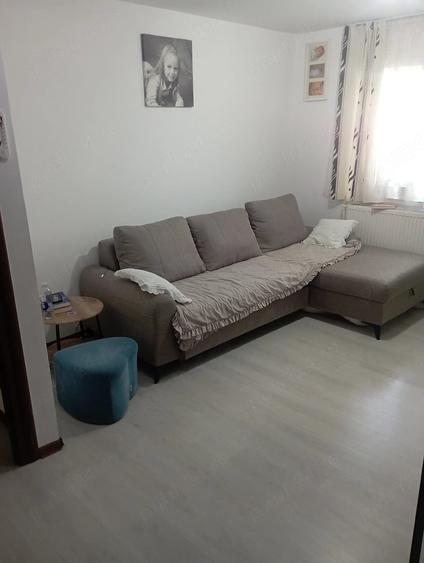 Apartament cu 2 camere decomandat în Steaua