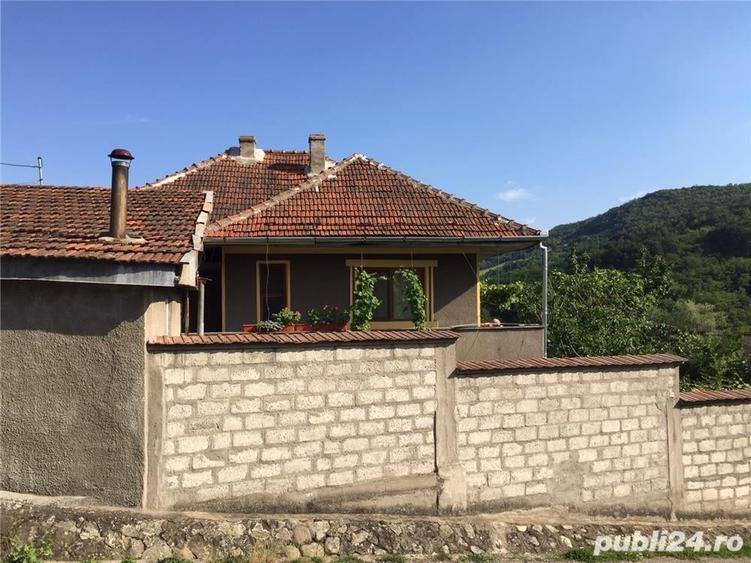 Casă cu 8 camere cu Teren 240 Mp în Orșova