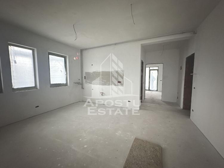 Apartament cu 3 camere semidecomandat în Giroc — fotografia 1