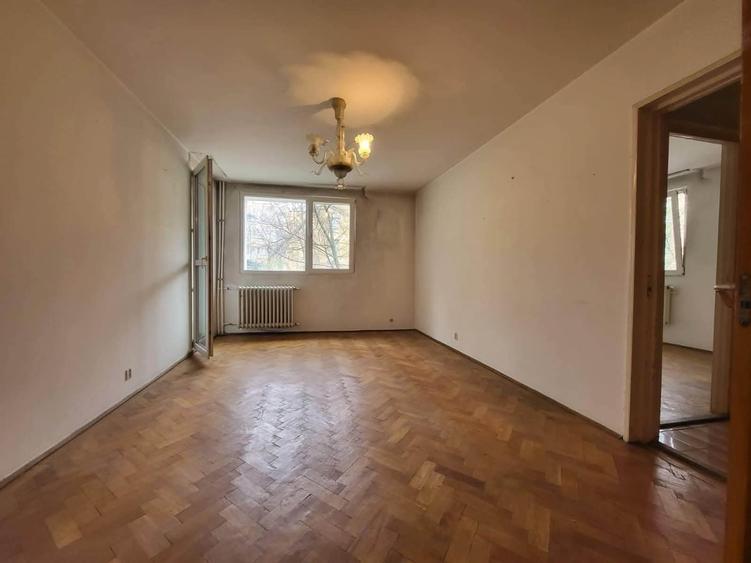 Apartament cu 4 camere semidecomandat în Nicolae Grigorescu
