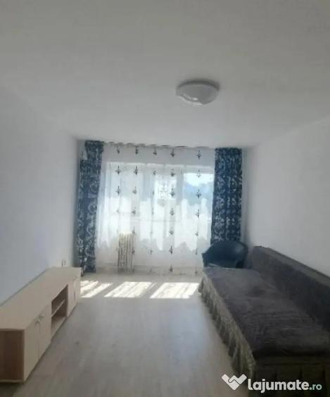 Apartament cu 2 camere decomandat, mobilat în B-dul București