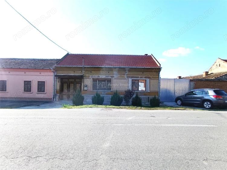 Casă cu 3 camere cu Teren 1642 Mp în Pojejena