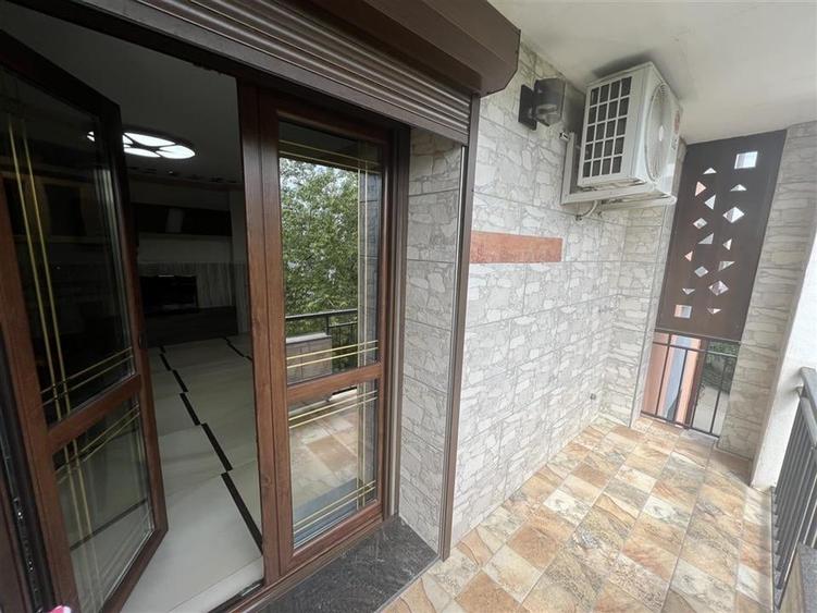 Apartament cu 3 camere decomandat, mobilat în Brăilei