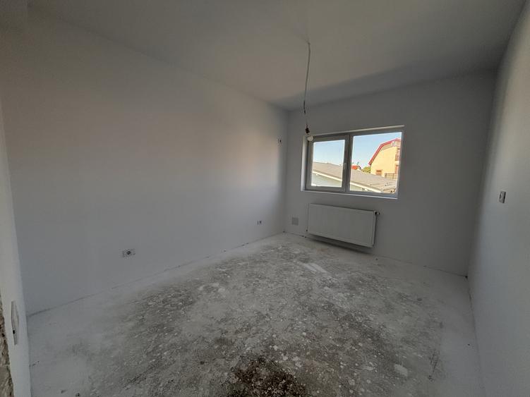 Duplex cu 3 camere cu Canalizare în Berceni