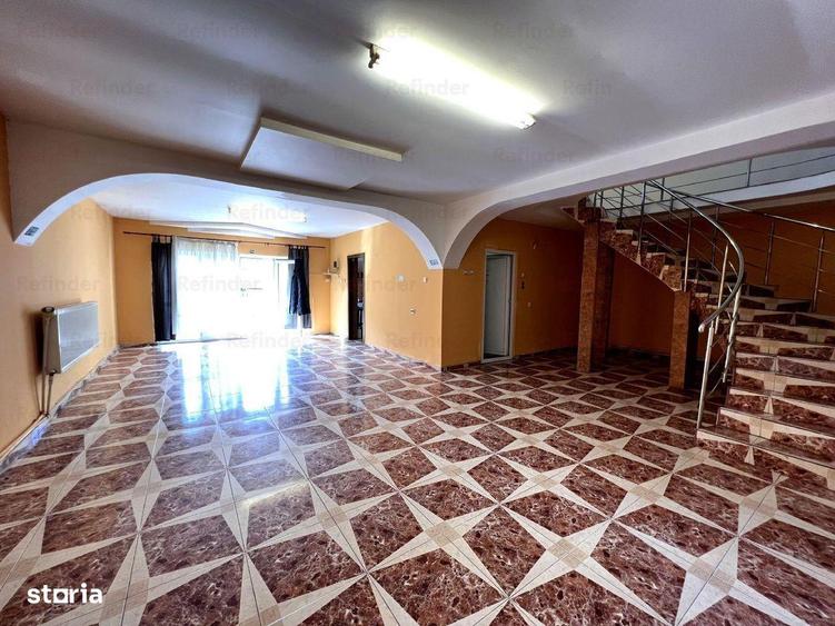 Casă cu 4 camere cu Canalizare în Vitan