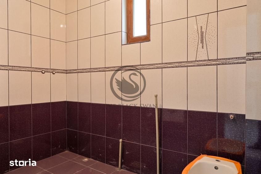 Casă cu 4 camere cu Teren 1303 Mp în Bucov