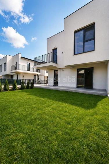 Duplex cu 3 camere cu Canalizare în Păcurari