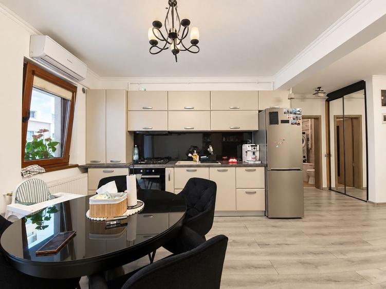 Apartament cu 2 camere semidecomandat, mobilat în Europa