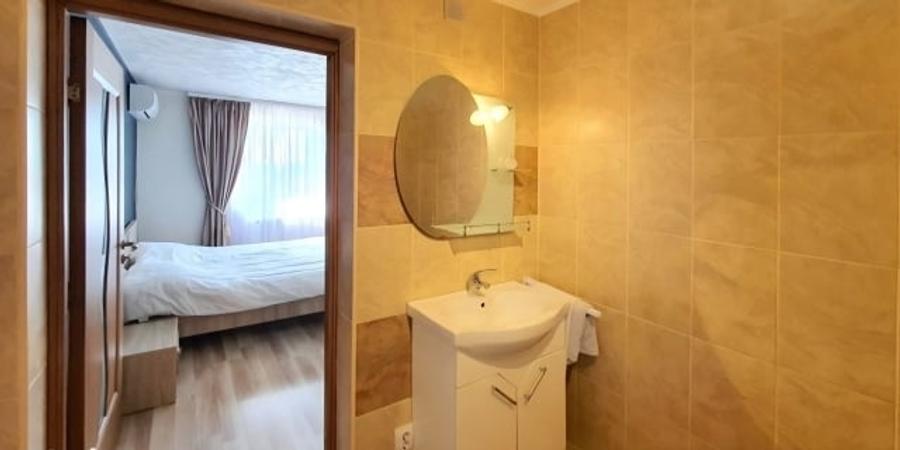 Casă cu 3 camere cu Teren 547 Mp în Central