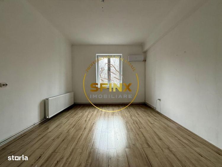 Apartament cu 3 camere în Romană