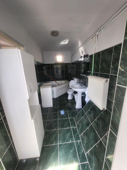 Casă cu 3 camere în Florești