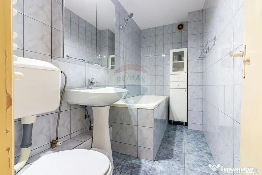 Apartament cu 3 camere decomandat în Nerva Traian