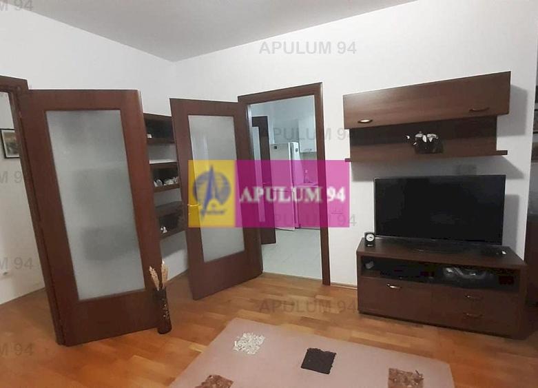 Apartament cu 3 camere decomandat, mobilat în Băneasa