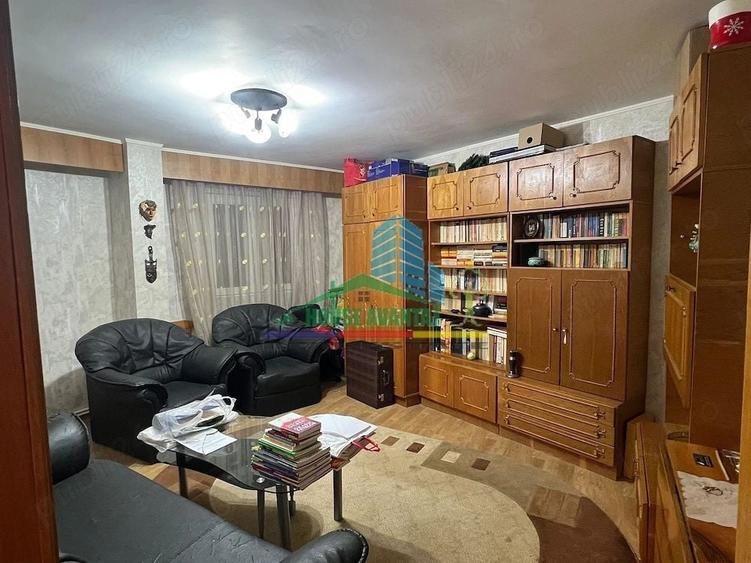 Apartament cu 3 camere decomandat, mobilat în Obor