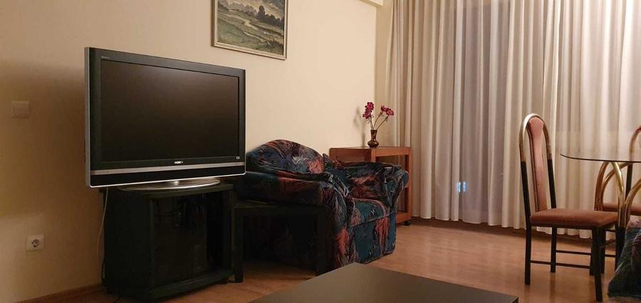 Apartament cu 2 camere decomandat în Exterior Vest