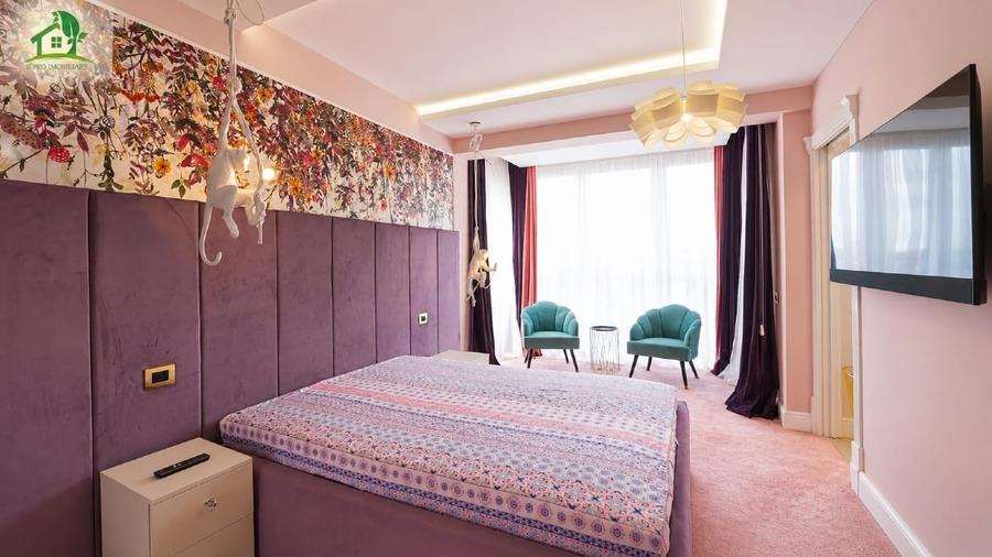 Apartament cu 5 camere decomandat, mobilat în Central