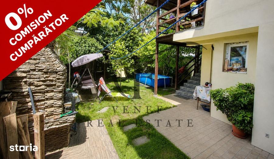 Casă cu 8 camere cu Teren 328 Mp în Dristor
