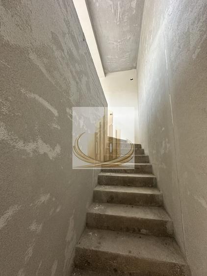Duplex cu 4 camere cu Canalizare în Săcălaz