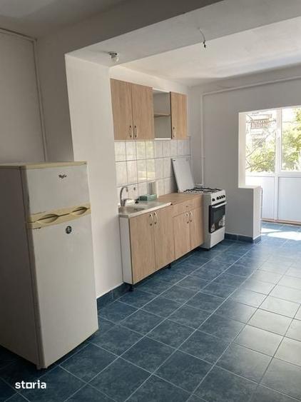 Inchiriez apartament doua camer - 2