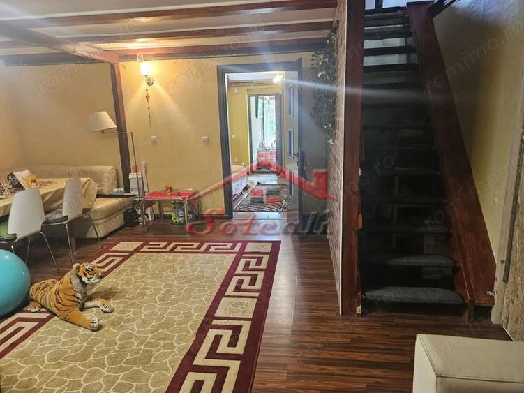 Casă cu Teren 1461 Mp în Cornu