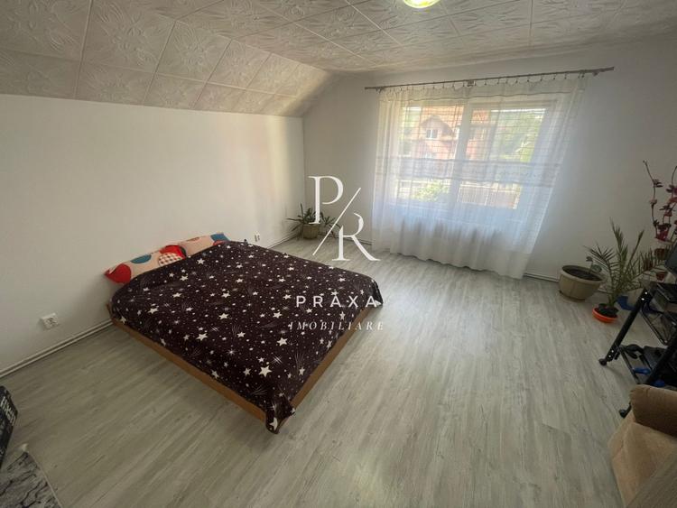 Casă individuală cu 7 camere cu Teren 620 Mp în Florești