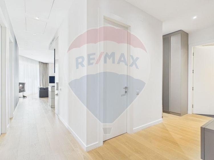 Apartament cu 4 camere decomandat, mobilat în Floreasca
