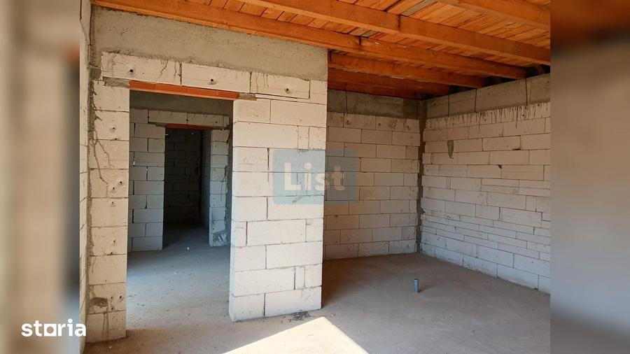 Casă cu 3 camere cu Teren 275 Mp în Braniștea