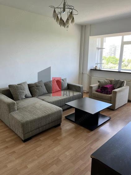 Apartament cu 3 camere decomandat în Colentina