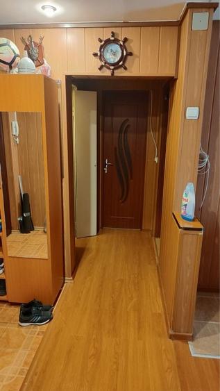 Apartament cu 2 camere decomandat în Petros