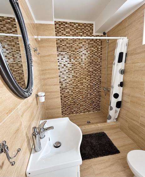 Apartament cu 3 camere în Aurel Vlaicu