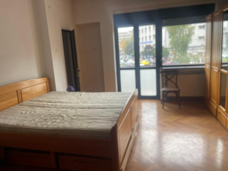 Apartament cu 5 camere circular în Dorobanți