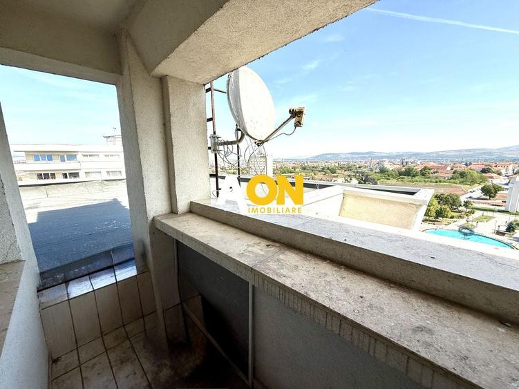 De vanzare apartament 2 camere, vedere superba Cetatea Alba Carolina - 10