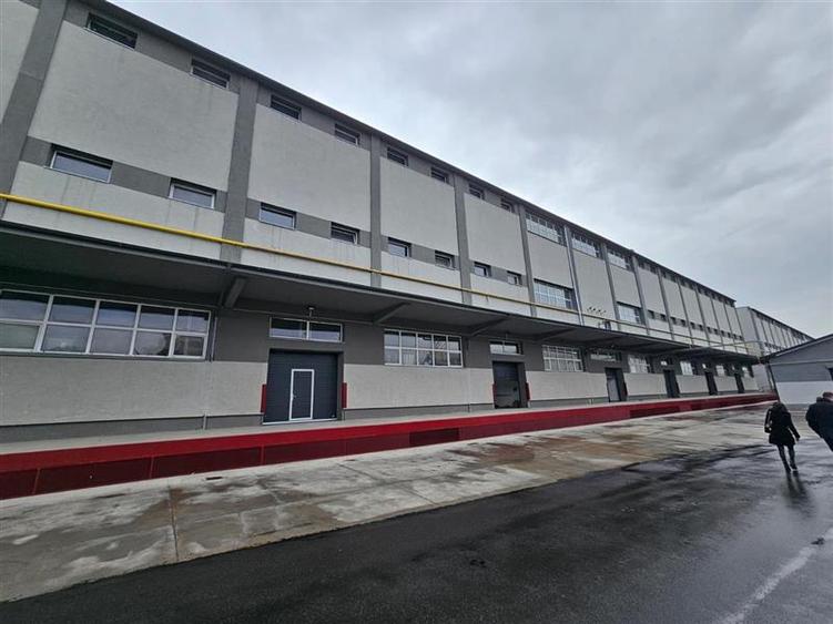 Spațiu industrial, de 450 mp, în Păcii