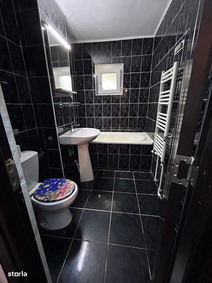 Apartament cu 3 camere decomandat în Obcini