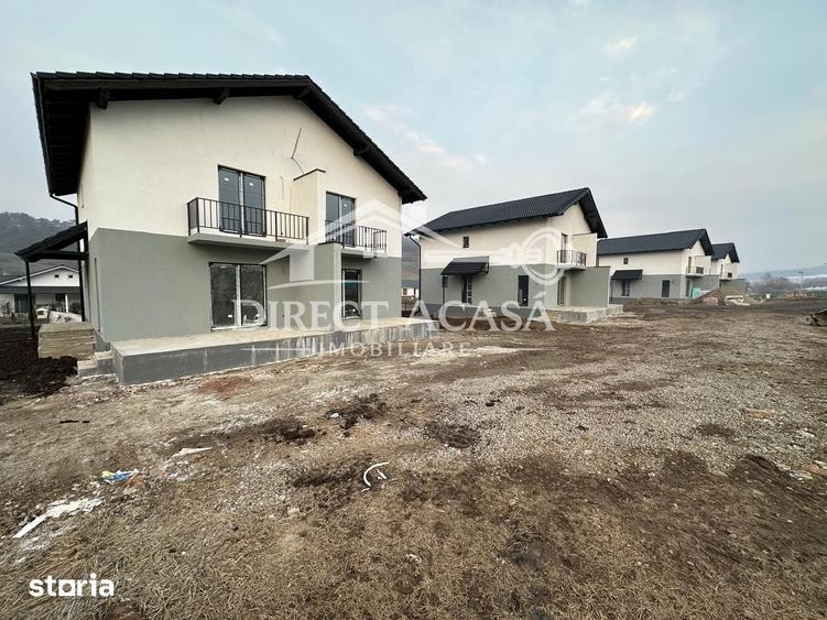 Casă cu 3 camere cu Teren 350 Mp în Livezeni