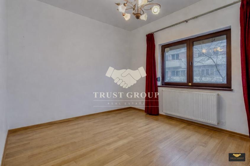Apartament cu 8 camere decomandat, mobilat în Cotroceni