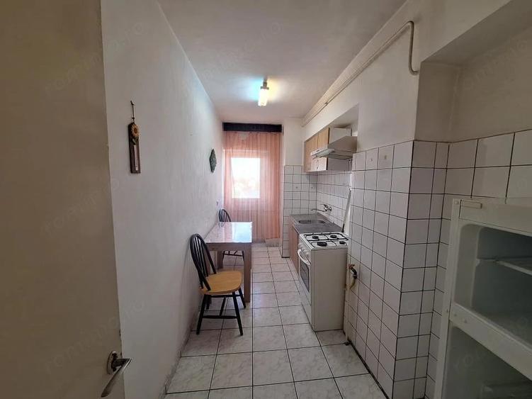 Garsonieră decomandată în Fabric