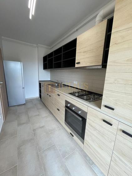 Apartament cu 2 camere decomandat, mobilat în Aradului