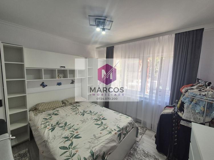 Apartament cu 3 camere semidecomandat, mobilat în Micro II