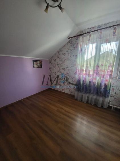 Casă individuală cu 4 camere cu Canalizare în Vințu de Jos