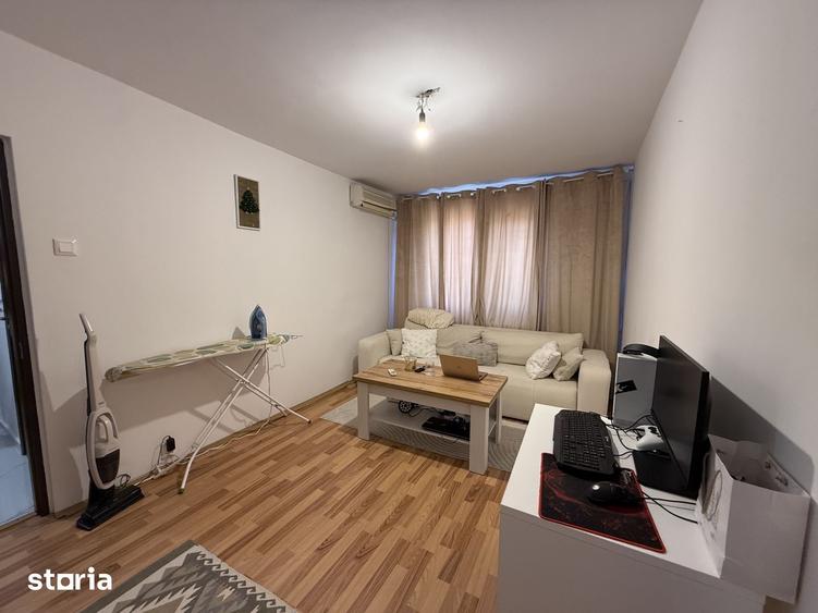 Apartament cu 4 camere semidecomandat în Șagului