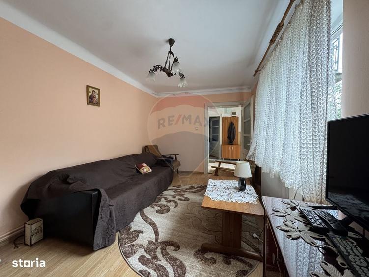 Casă cu 4 camere în Vale