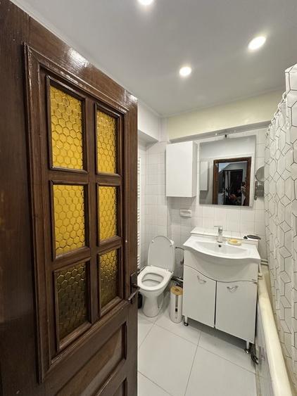 Apartament cu 4 camere decomandat în Calafat