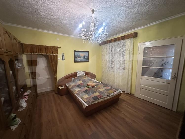 Casă individuală cu 5 camere cu Canalizare în Petin