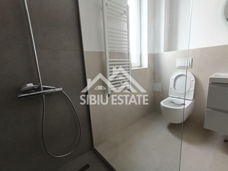 Apartament cu 3 camere decomandat în Șelimbăr