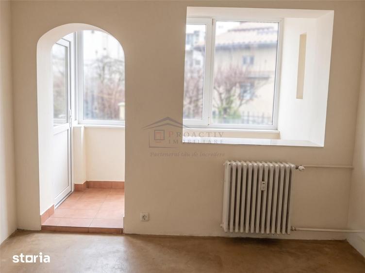 Spațiu comercial, de 45 mp, în Central